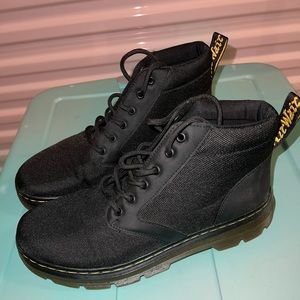 CLOSET CLOSING! Dr Marten Bonny